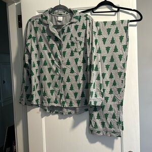 Hanna Anderson women’s pajamas. Christmas tree pattern. Size M